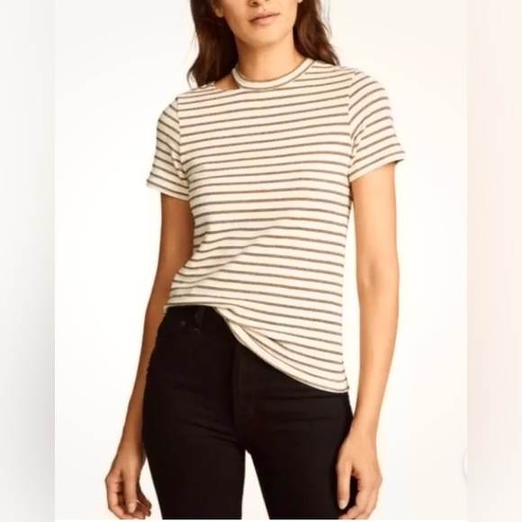 💕2/$25💕 metallic gold striped top M-L - Picture 2 of 7